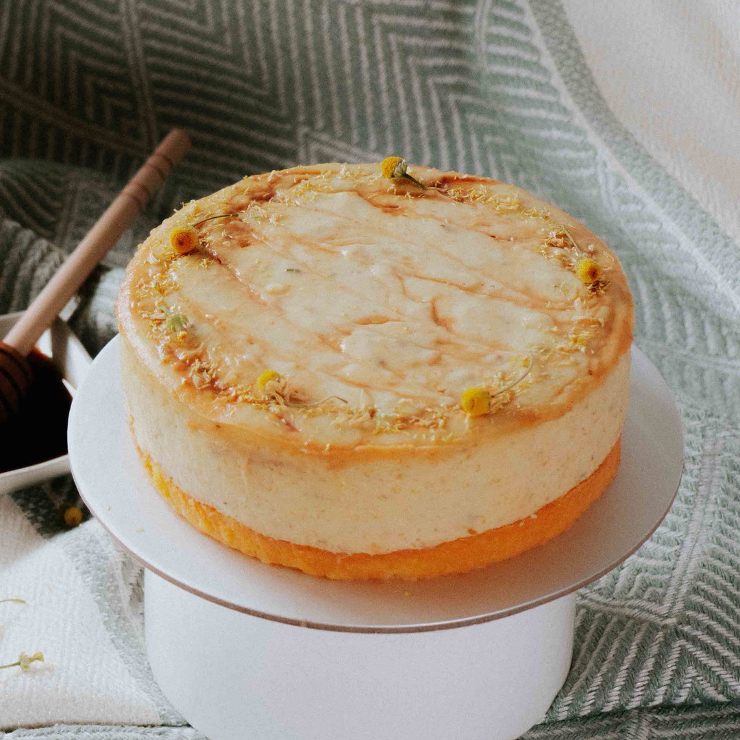 Chamomile Honey Cheesecake (Baker's Pick)