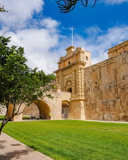 6 Hours Private Tour Around the island of Malta  