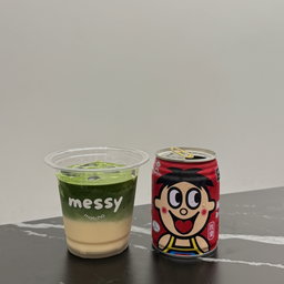 Wang Wang Matcha Latte 