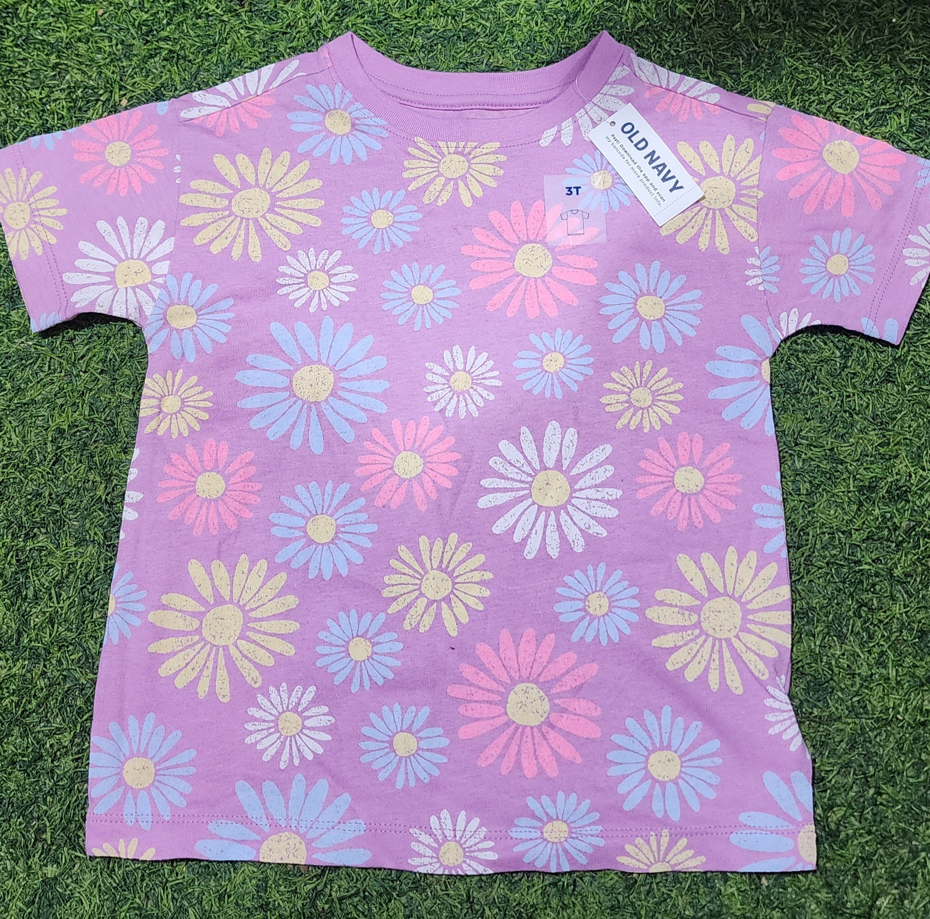 Oldnavy little girls t shirt size 3 & 5 years _0