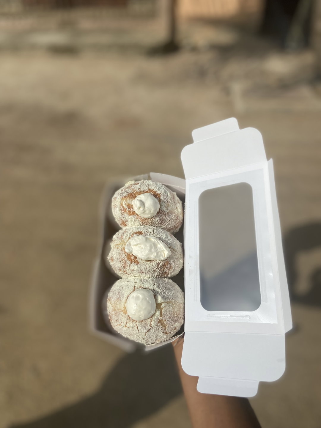 Milky doughnut 