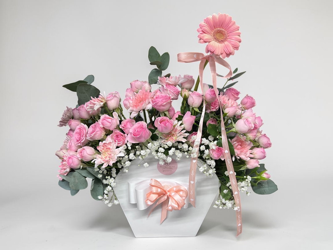 Welcome  Baby Girl Flowers Gift
