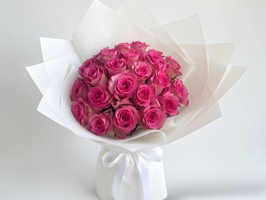25 Roses Pink