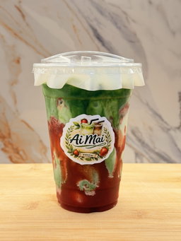 Strawberry Matcha Latte (bestseller!)
