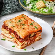 Beef Lasagna  Beef Lasagna / Garlic bread