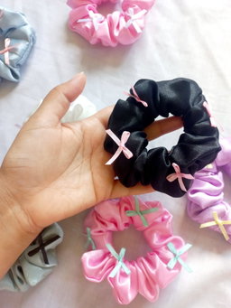 🌸 Coquette Scrunchies