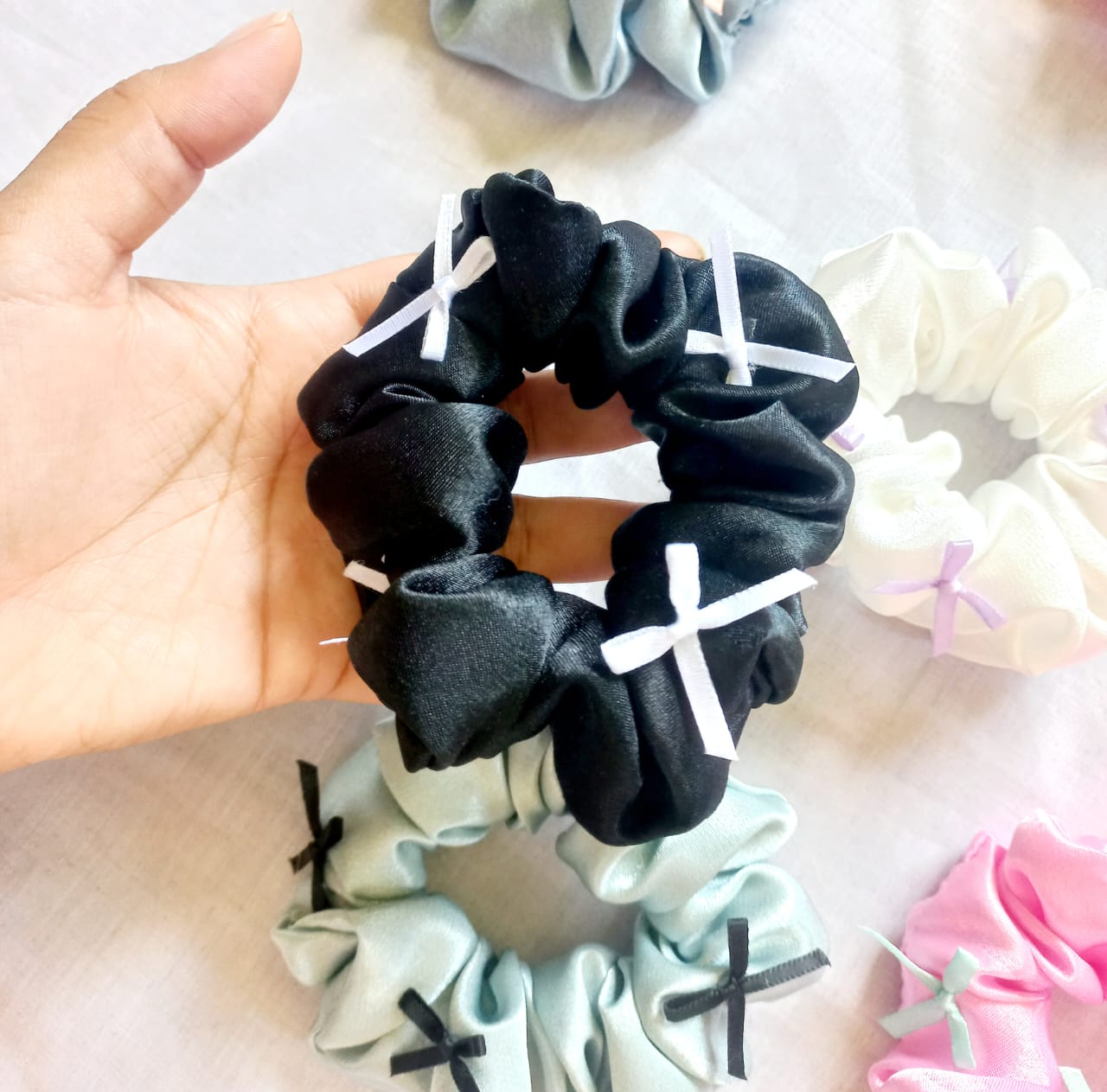 🌸 Coquette Scrunchies_8