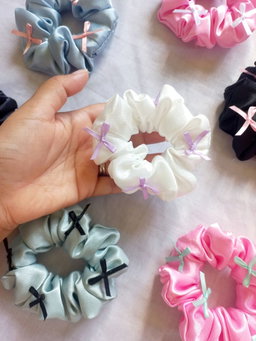 🌸 Coquette Scrunchies