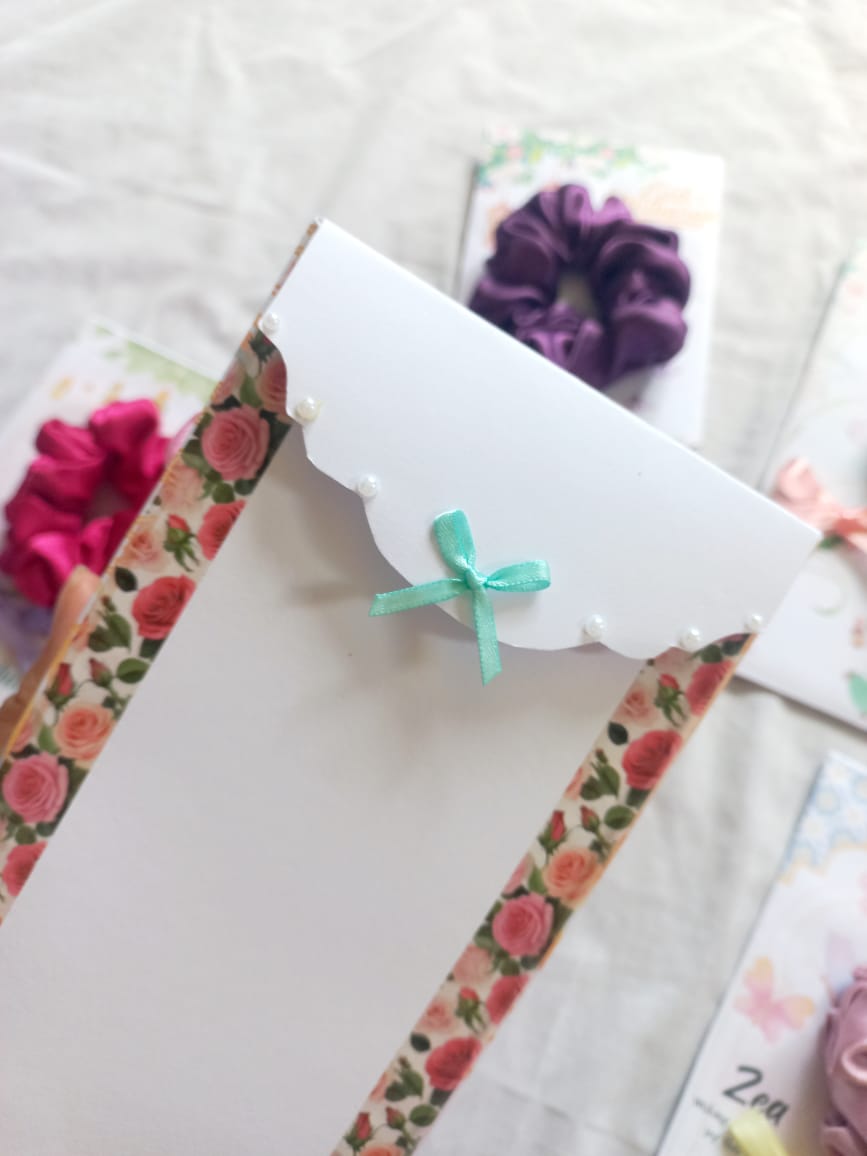 🌙 Eid Personalized Envelope – Scrunchie & Bow Edition 🌸_1