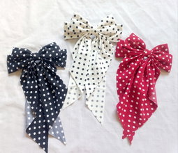 🎀 Polka Dot Bows 