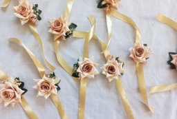 🌹 Clara Corsage