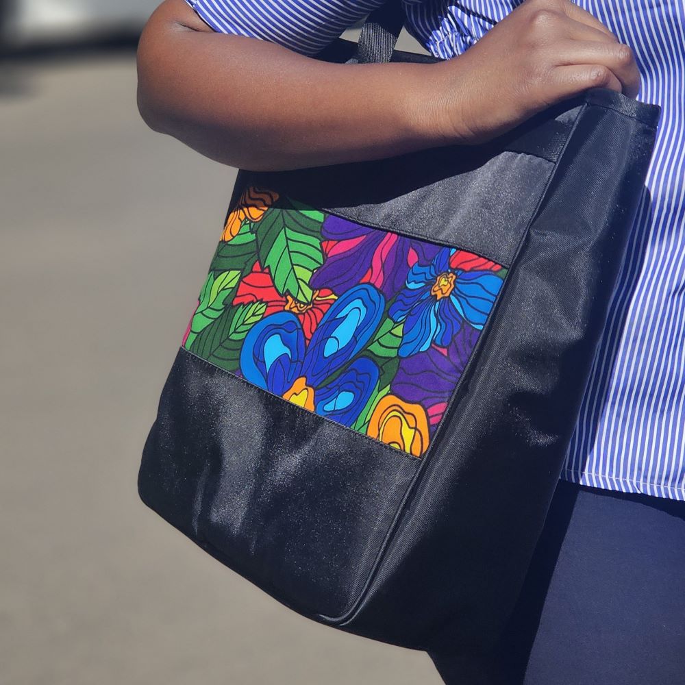 Nia Tote Black_2