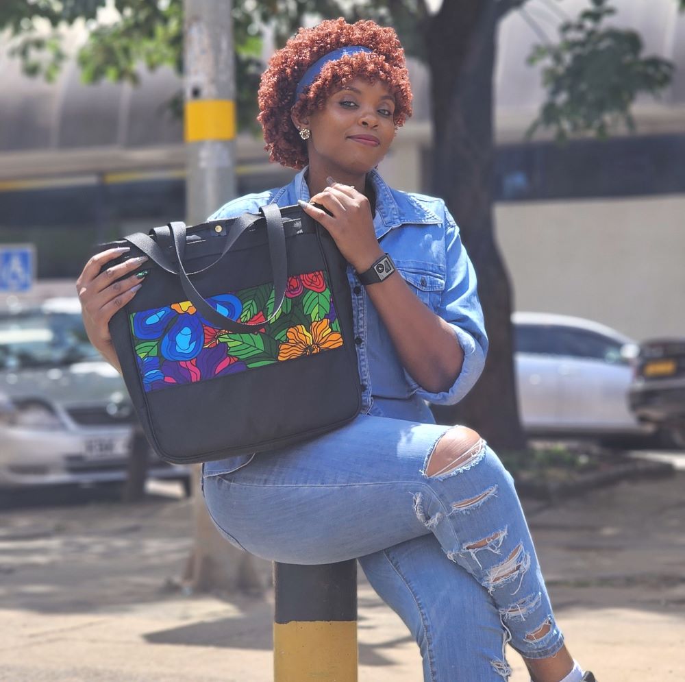 Nia Tote Black_1