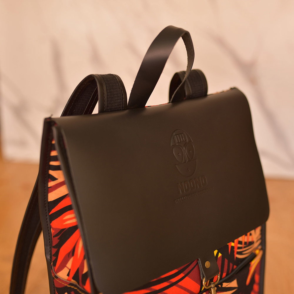 Dani midpack-Blackfire_6