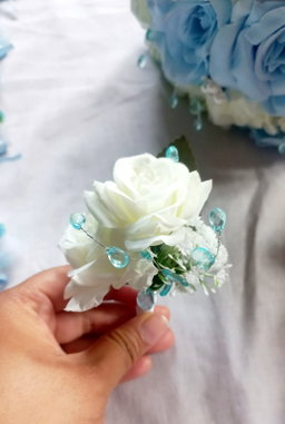 🌿Floral Boutonniere – Elegant Detail 