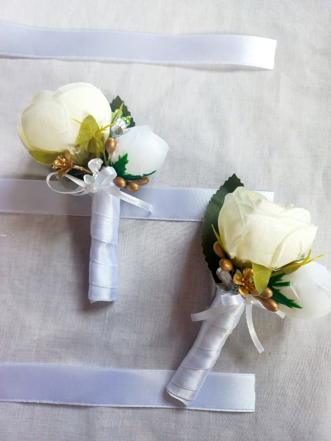 🌿Floral Boutonniere – Elegant Detail