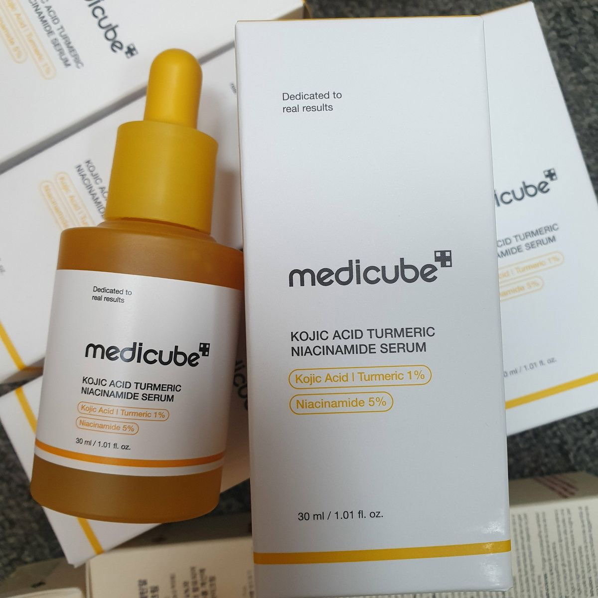 SÉRUM KOJIC ACID + NIACINAMIDE – MEDICUBE_1