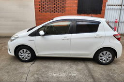 2022 Toyota Vitz Hybrid 