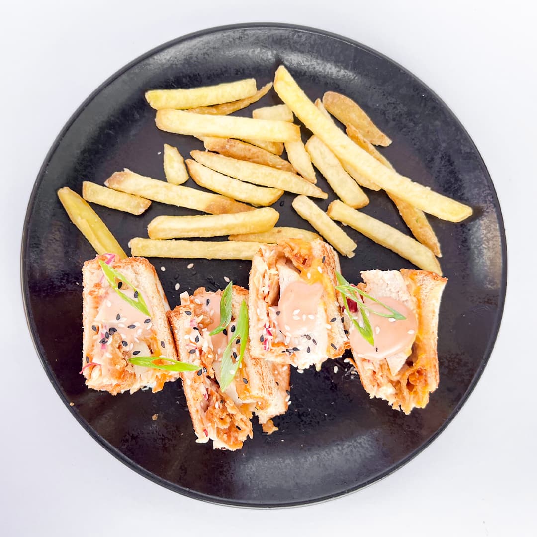 Katsu Chicken Sandwich | ساندوتش دجاج كاتسو_0