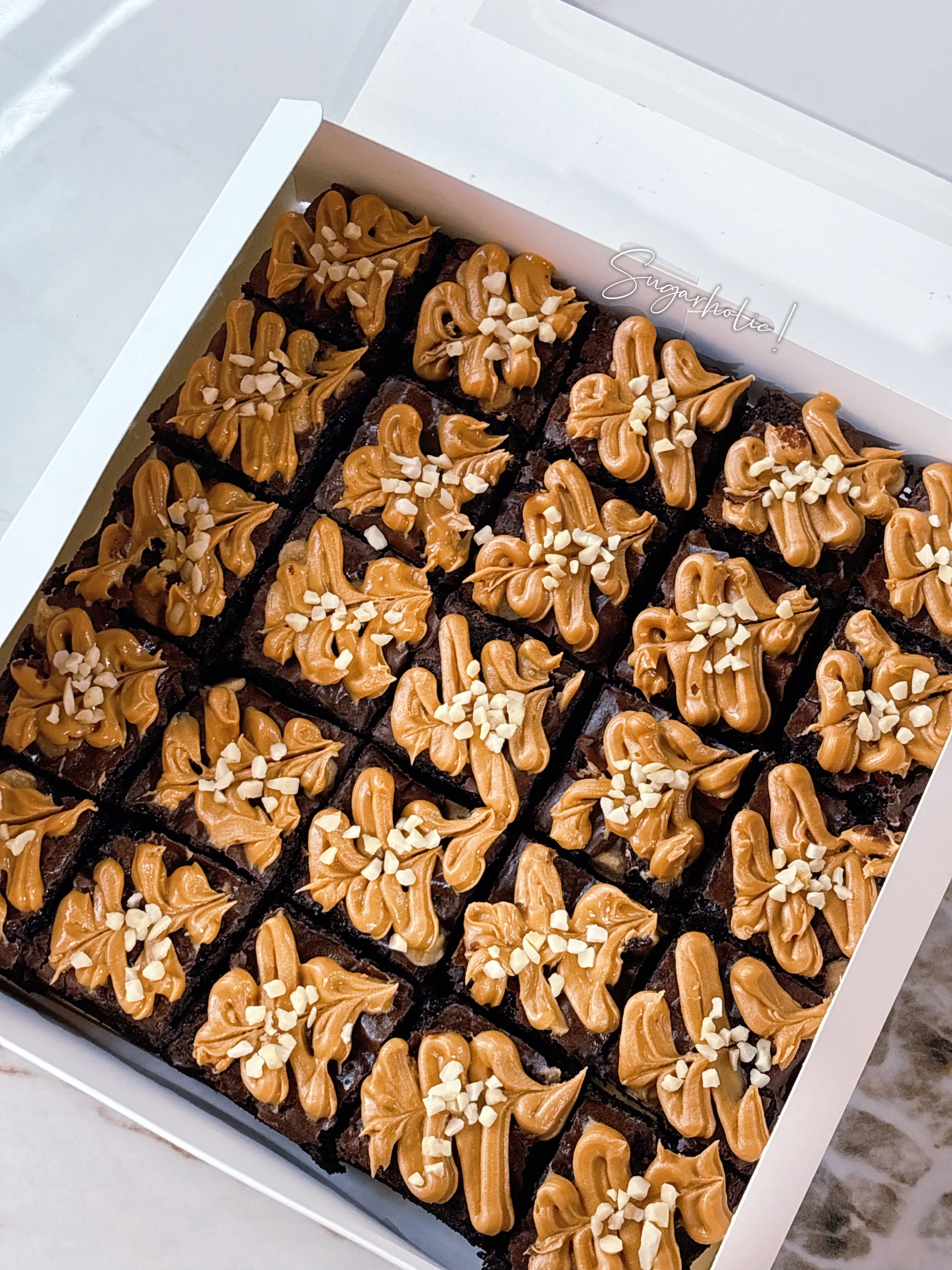 8” Fudgy Brownies_6