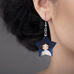 PORTRAIT OF LULU AMONG THE STARS – STAR DROP EARRINGS
