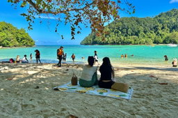 03.3Island RM70