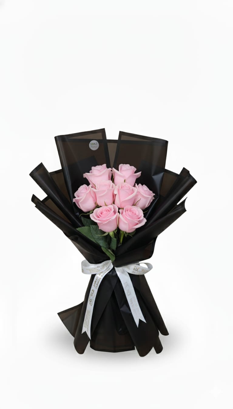 10pcs Classic Red Roses in Luxury Black Wrap_1