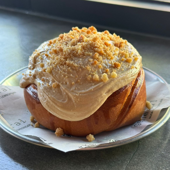 Biscoff Cinnamon Scroll_0