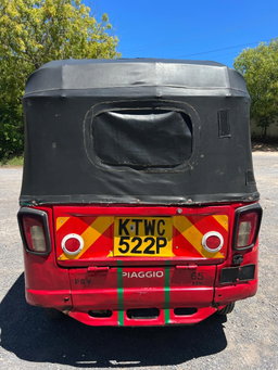 Piaggio Ape City Diesel (Red)