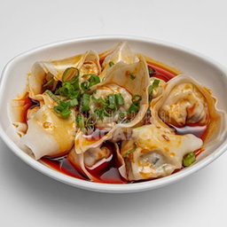 VEG WANTONS WITH CHILLI OIL
