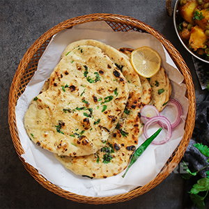 STUFFED KULCHA (ONION/MASALA)