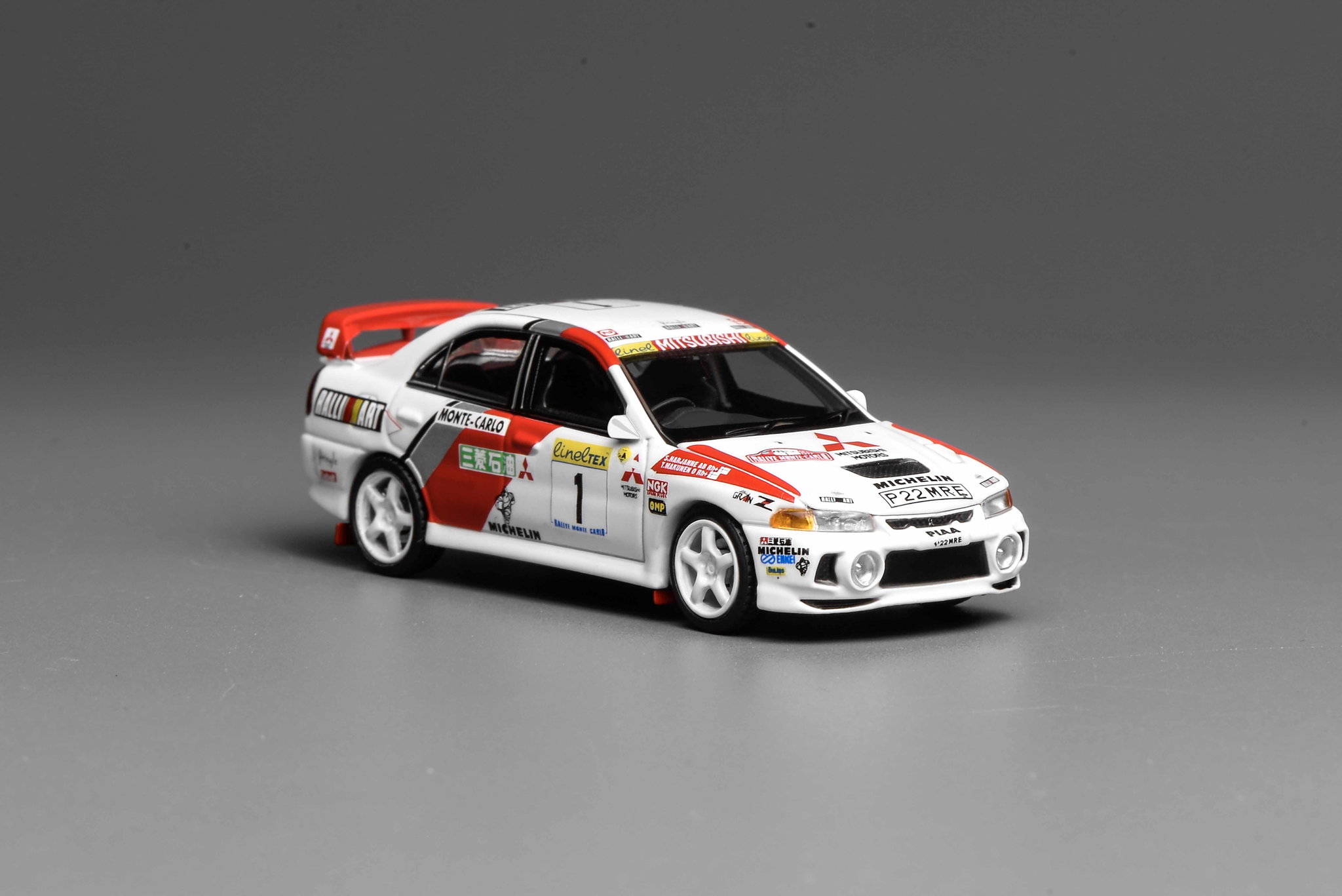 MOTOR HELIX MODEL 1/64 MITSUBISHI LANCER EVO 4 GSR - MONTE CARLO_0