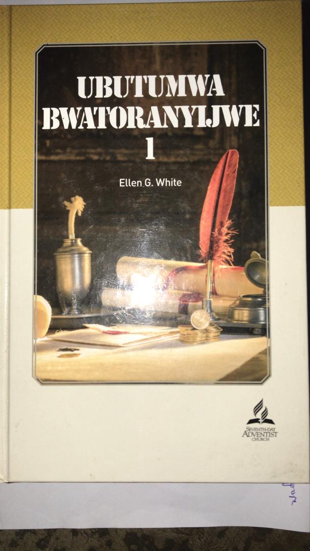 UBUTUMWA BWATORANYIJWE — IGITABO CYA MBERE