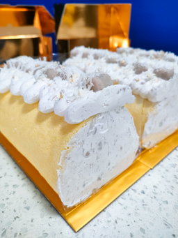 Very Orh Nee Soufflé Roll 
