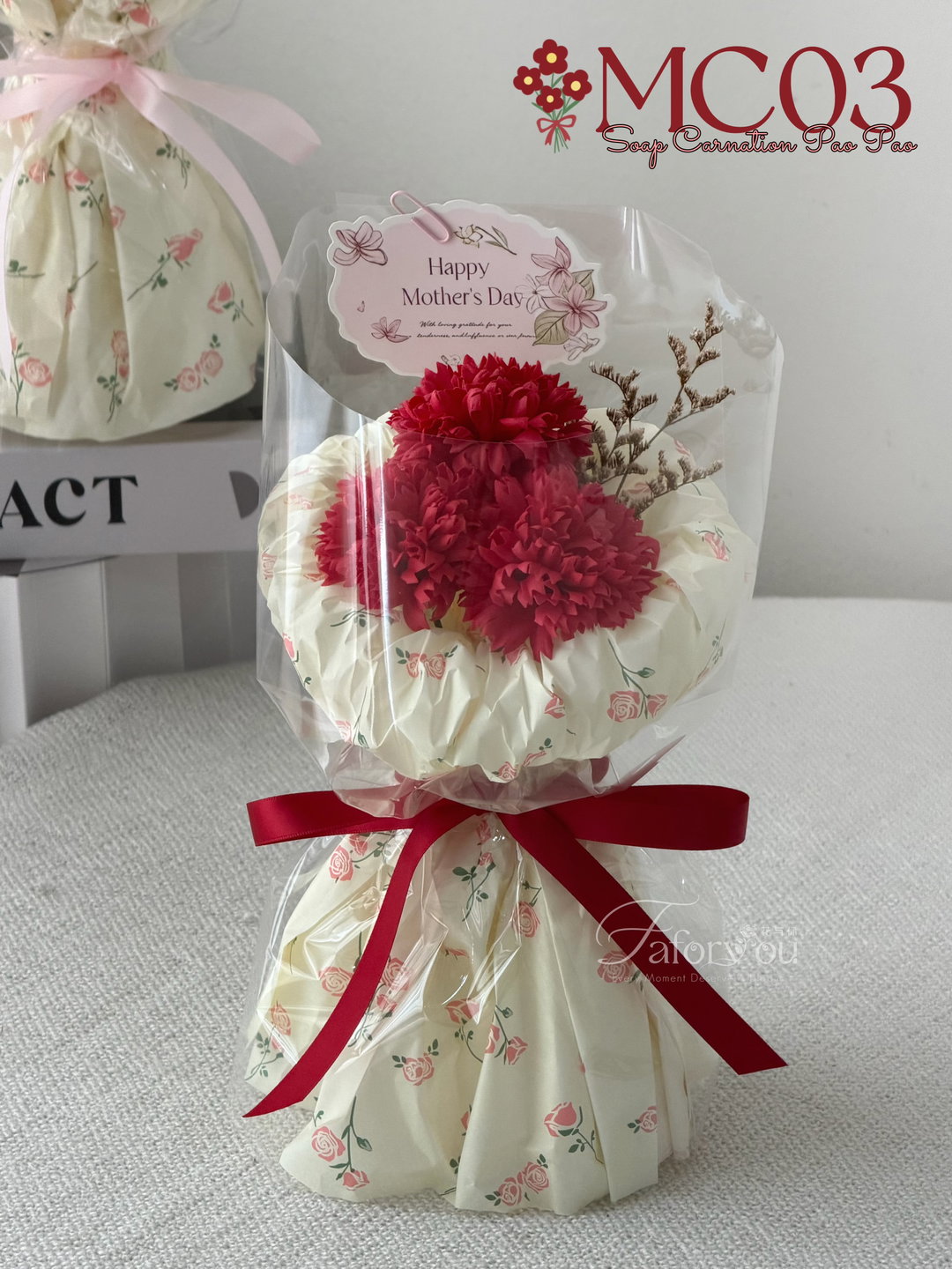 ( MC03 ) 3 Stalk Soap Carnation Pao Pao Bouquet