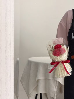 ( MC03 ) 3 Stalk Soap Carnation Pao Pao Bouquet 