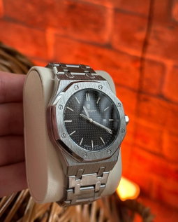 Poedagar Royal Oak Negro