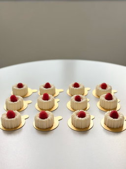 Mini mousses cake Set of 15 pcs