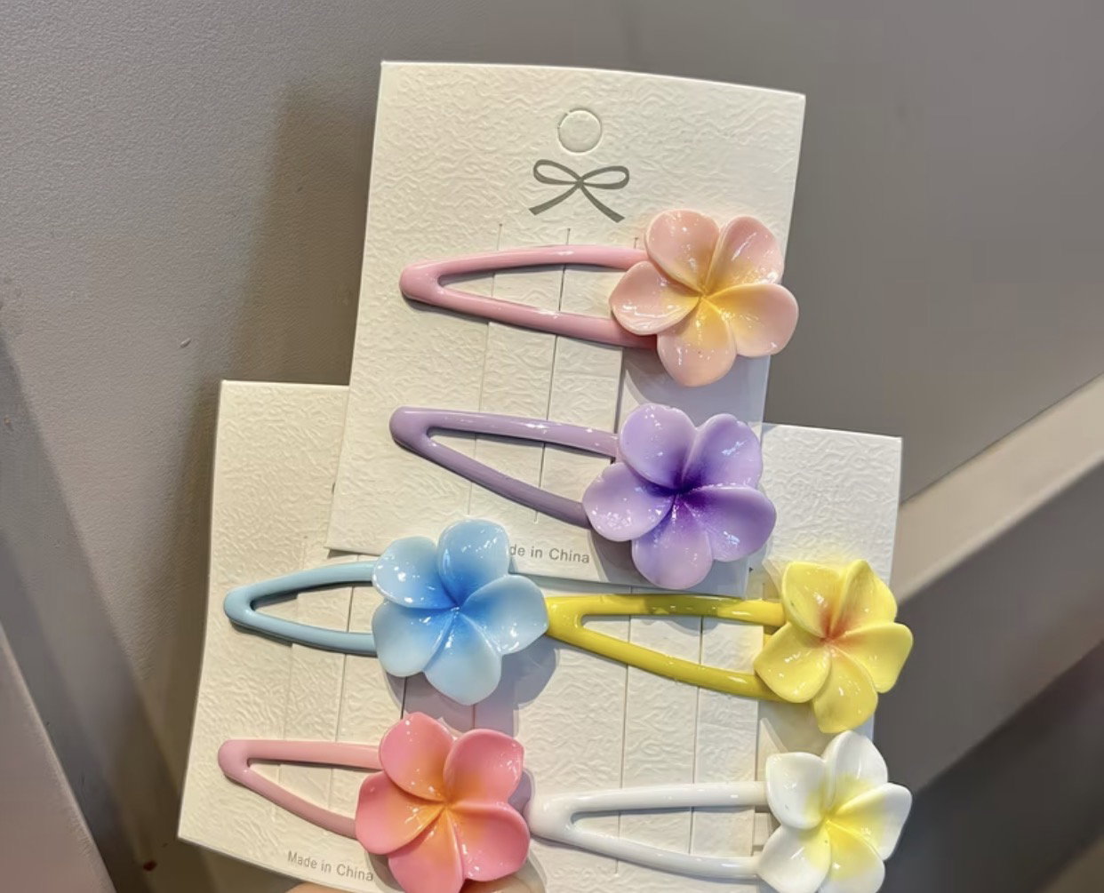 Floral Hair Clips 🌺_0