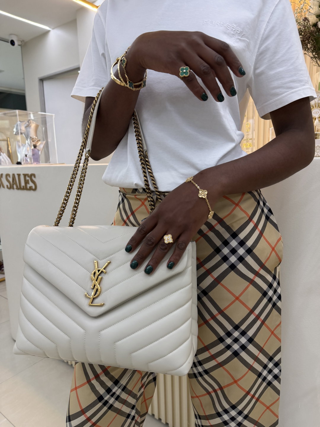 Bolsa Saint Laurent YSL loulou branca - grande