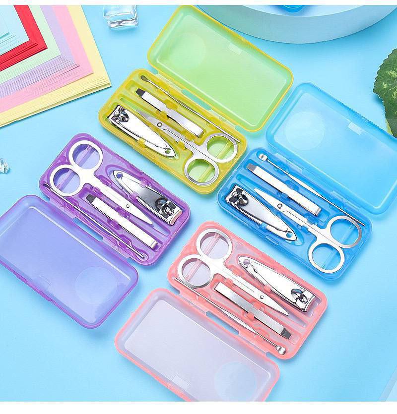 Nail cutter 