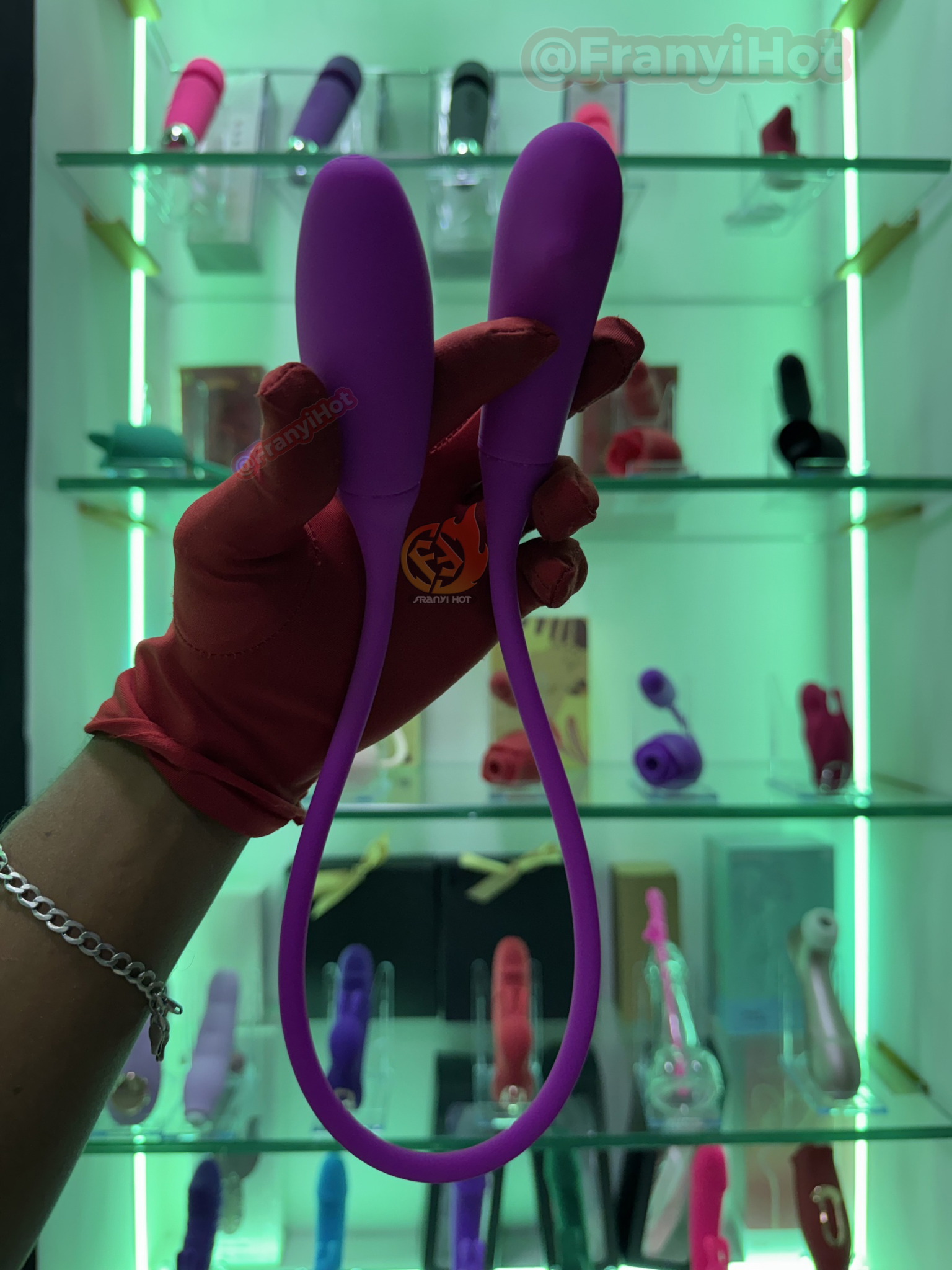 Vibrador de doble estimulación y largo alcance _0