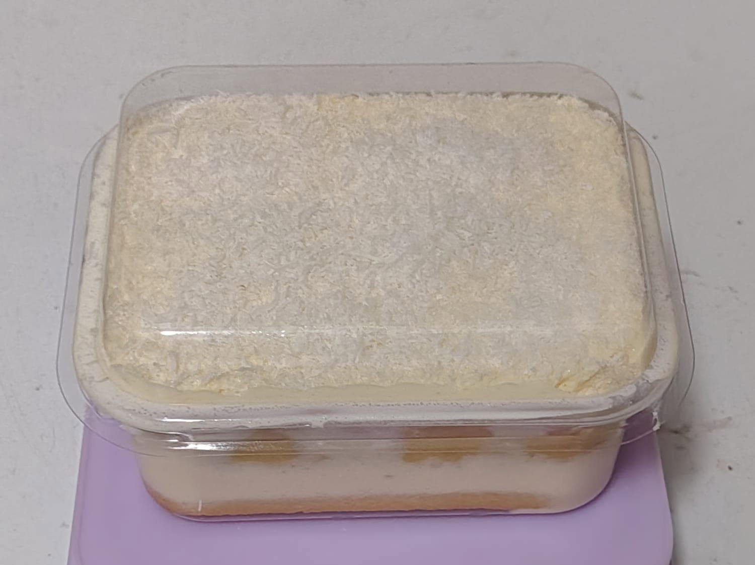 Durian Tiramisu 12x9x5cm (1-2 pax)_0
