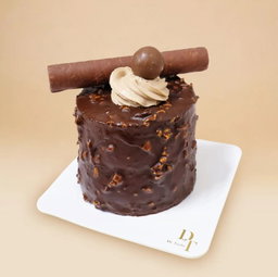 Nutty Tiramisu 20x20x6cm (8-10 pax)