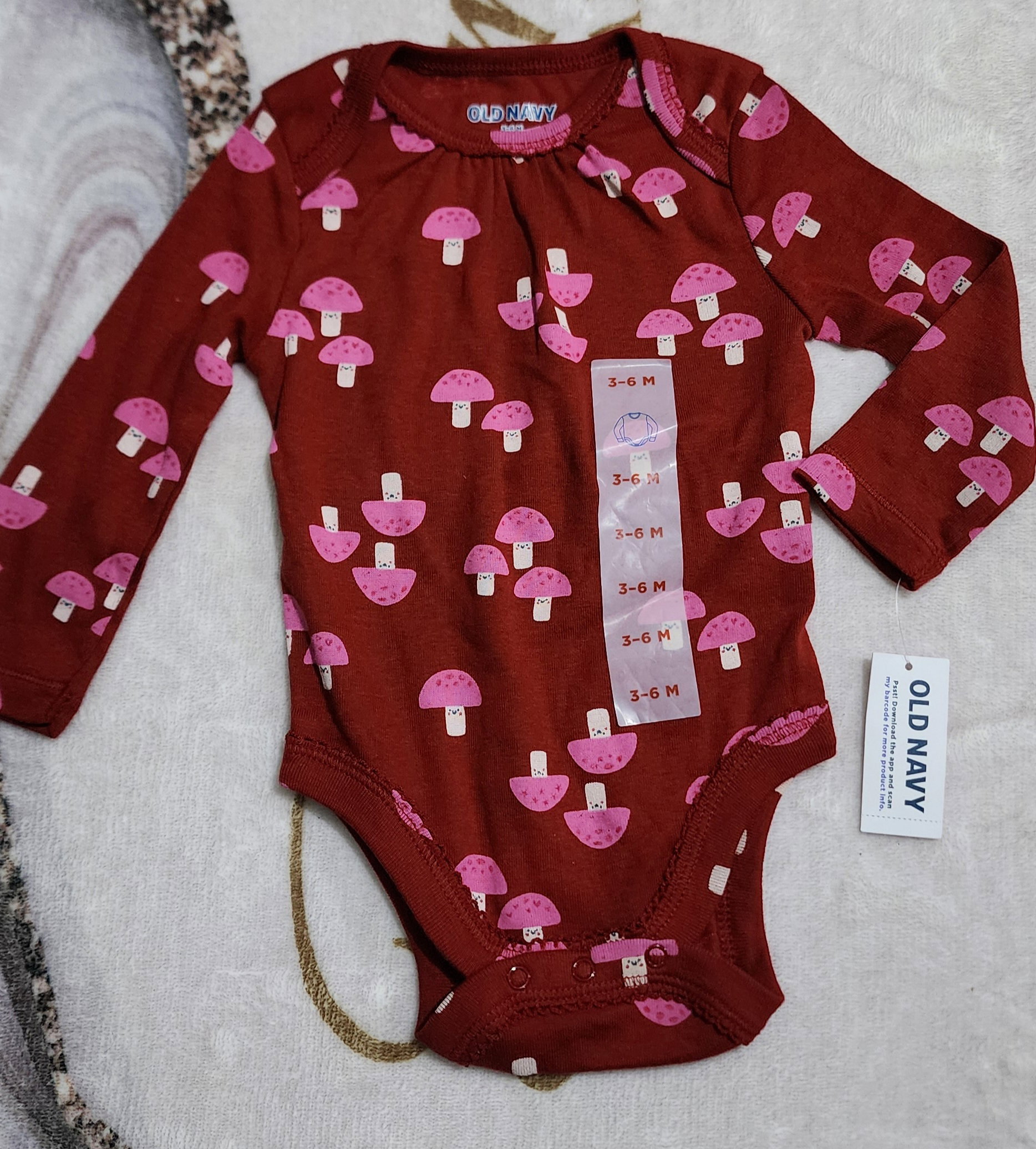 Oldnavy infant onesie 3-6 Months _0