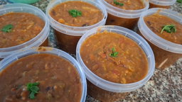 Hearty Beef & Bean Soup 