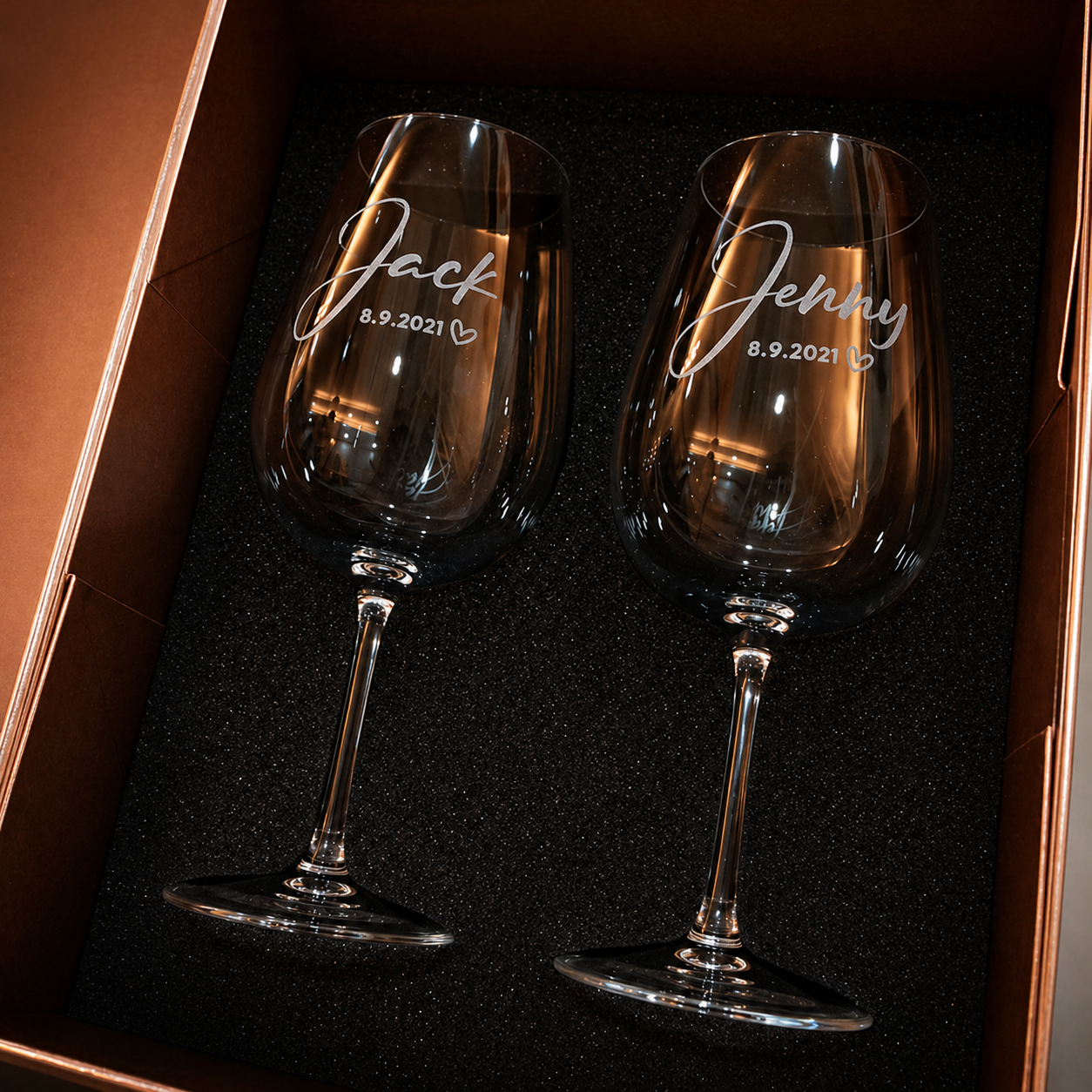 ✨ Personalized Wine Glass Gift Set (Light-Up Box Included)_3