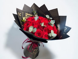 25 Red Roses
