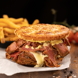 Deli Hot Selection