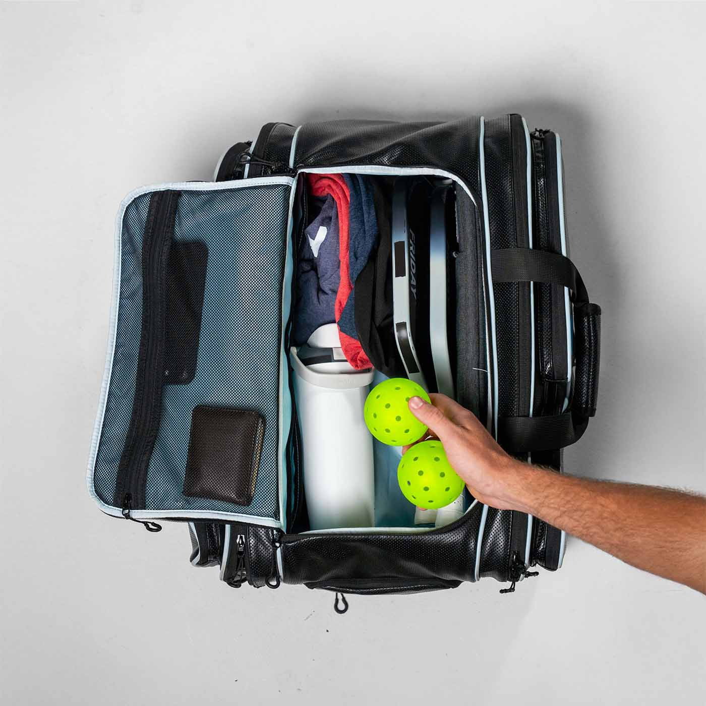 Friday Black Tour Bag_4